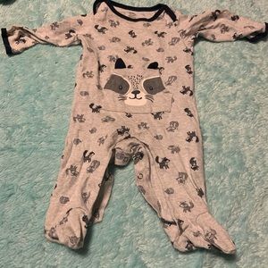 Boys clothes (2 items)